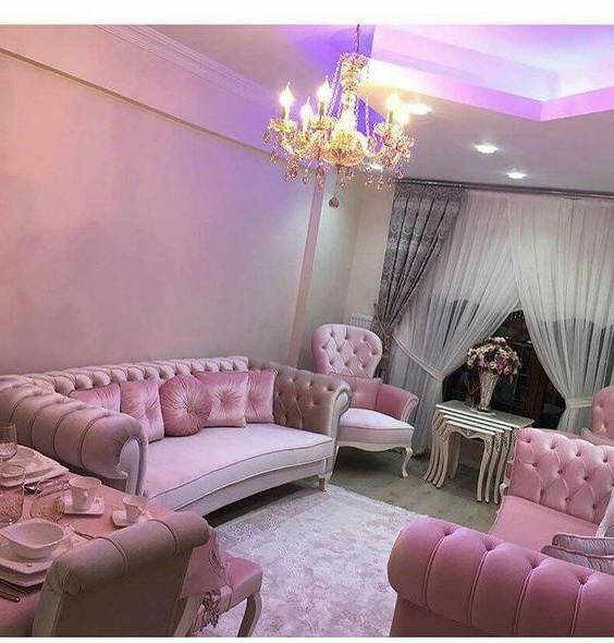 مبلمان صورتی