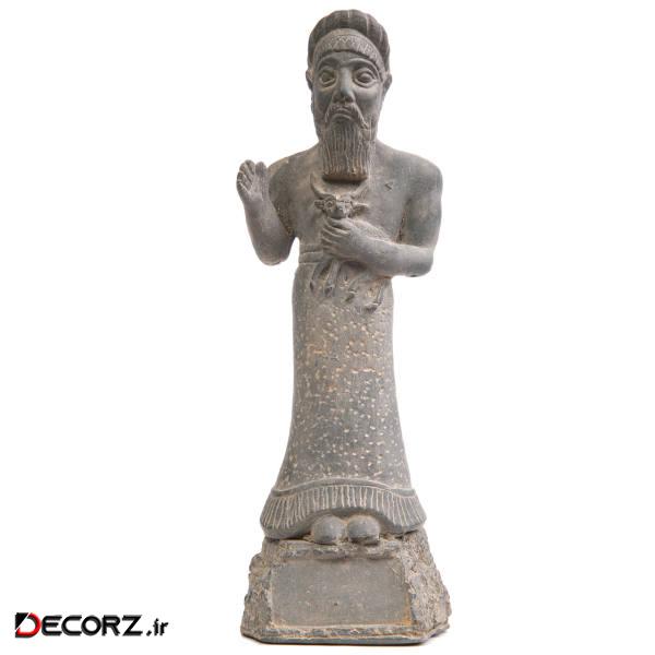 مجسمه تندیس و پیکره شهریار مدل تندیس نذری کد MO750