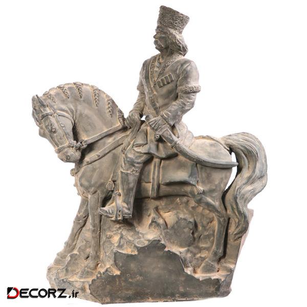 مجسمه تندیس و پیکره شهریار مدل تندیس کوراوغلو کد M260