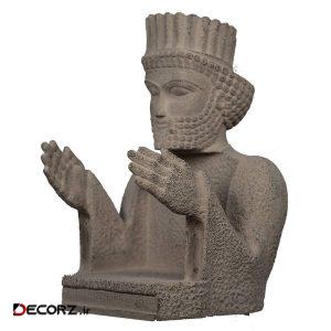 مجسمه تندیس و پیکره شهریار مدل جای لوح فشرده سرباز پارسی کد MO1870