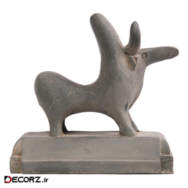 مجسمه تندیس و پیکره شهریار مدل گاو مارلیک 2 کد MO2340