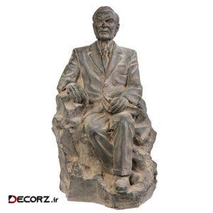 تندیس استاد شهریار کارگاه تندیس و پیکره شهریار کد M190
