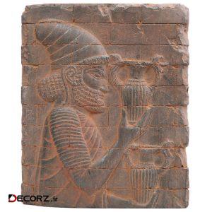 مجسمه تندیس و پیکره شهریار مدل کتیبه آجری هدیه آور آویزدار کد MO2900